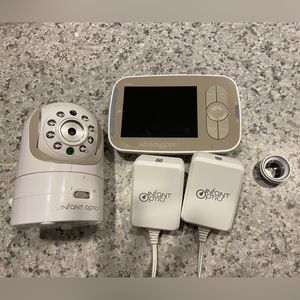 Infant Optics Baby monitor